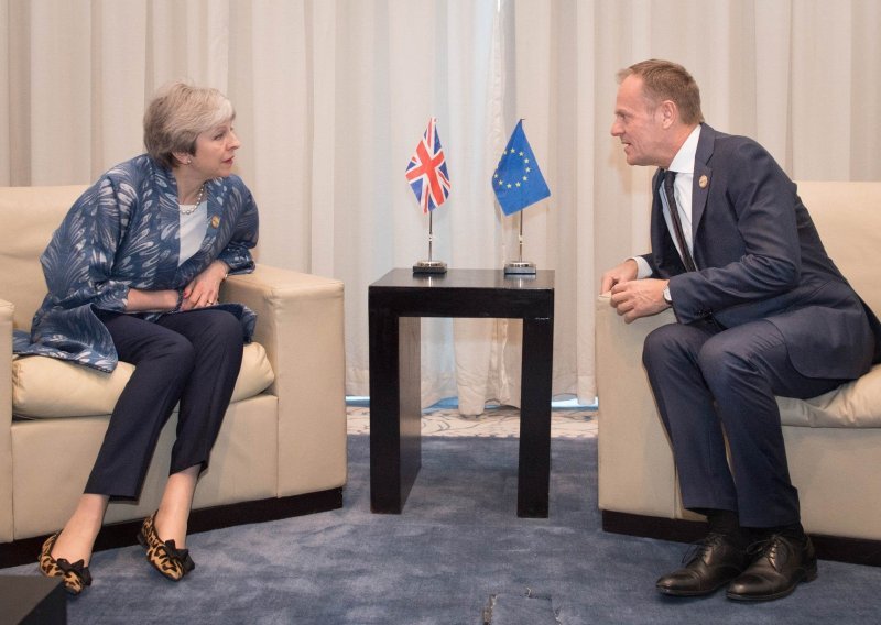 May zatražila odgodu Brexita do 30. lipnja, Tusk predlaže godinu dana