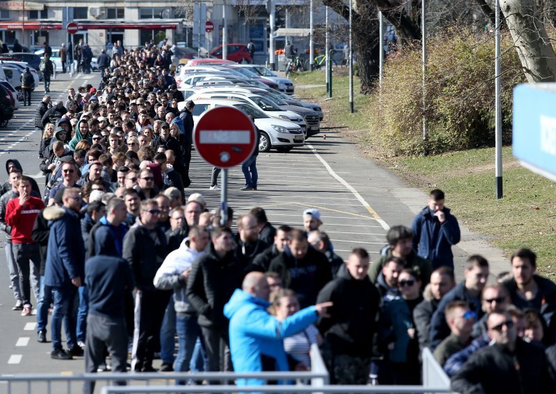 Totalna pomama za ulaznicama; iz Dinama objavili da su prvog dana rasprodali gotovo sve tribine