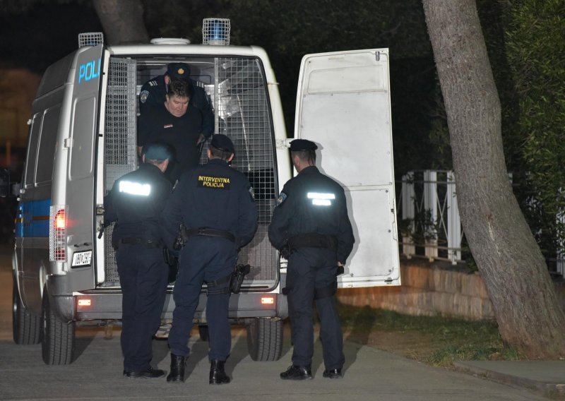 Otac koji je bacio djecu s balkona završio na psihijatrijsko-psihološkom vještačenju