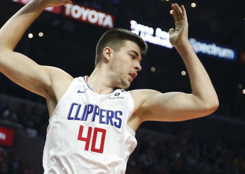 LA Clippersi izborili doigravanje; nakon što su ga Lakersi prodali Hrvat Zubac uživa status zvijezde