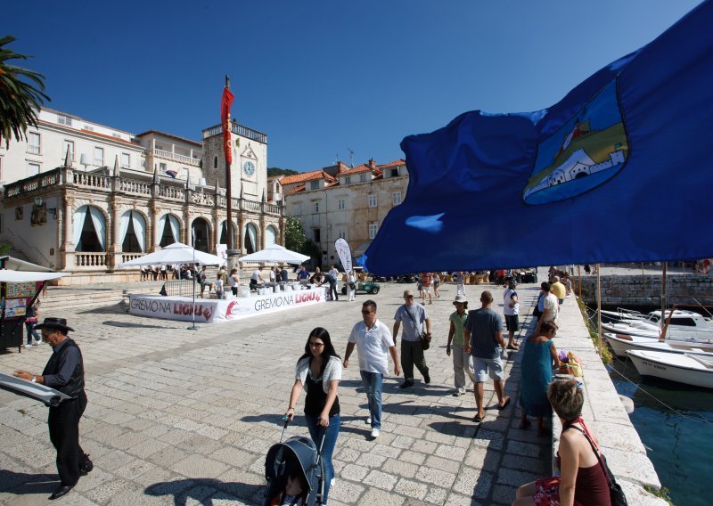 Hvarani s Peškafondom priveli sezonu kraju