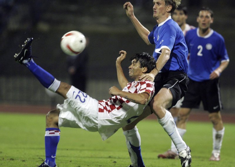 Eduardo otpao, Jelavić pozvan kao zamjena