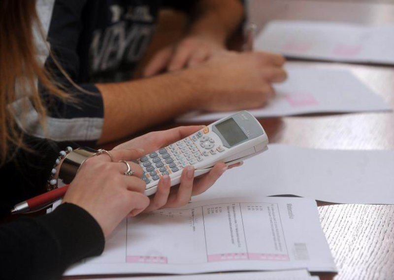 Skromni prihodi, a visoki troškovi od Linićevog poreza