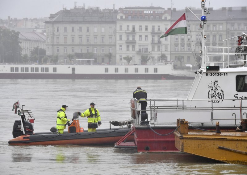 Kapetan kruzera u pritvoru, tvrdi da nije napravio nikakvu grešku