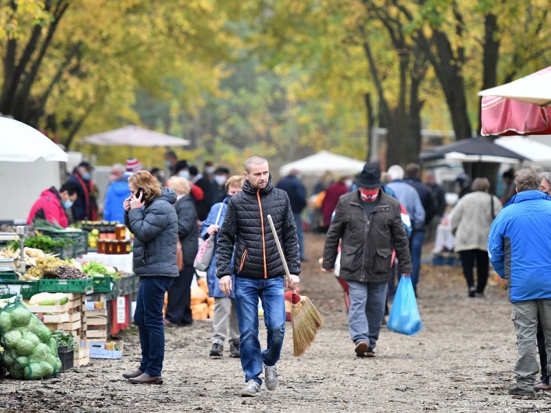 Predstavnici Sajmova Traze Da Im Se Omoguci Rad Nasa Djelatnost Se Odvija Na Otvorenom Tportal