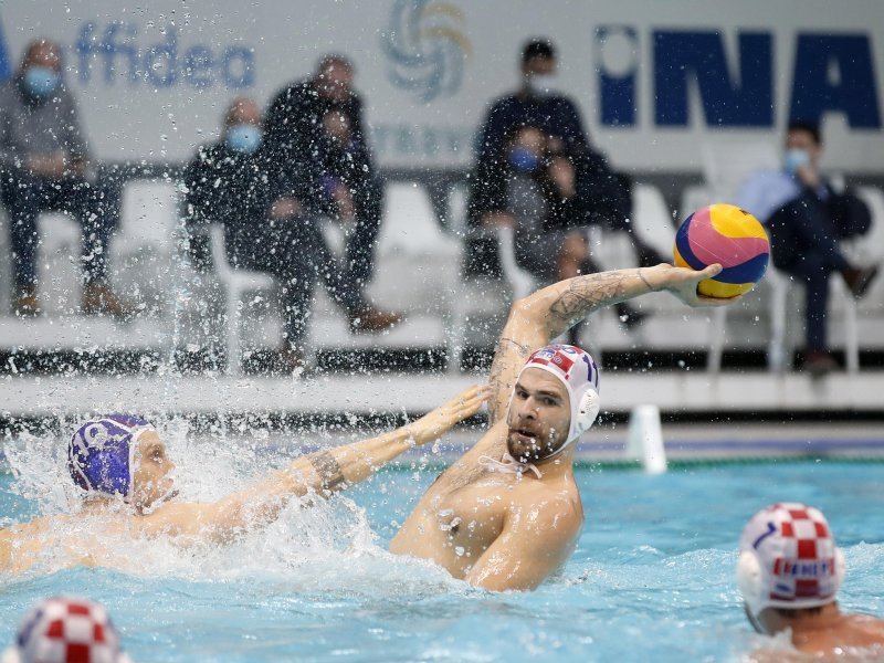 Италия хорватия водное поло. Водное поло Хорватия. Fina Water Polo World League. Бассейн Пенза водное поло. Water Polo Slip.