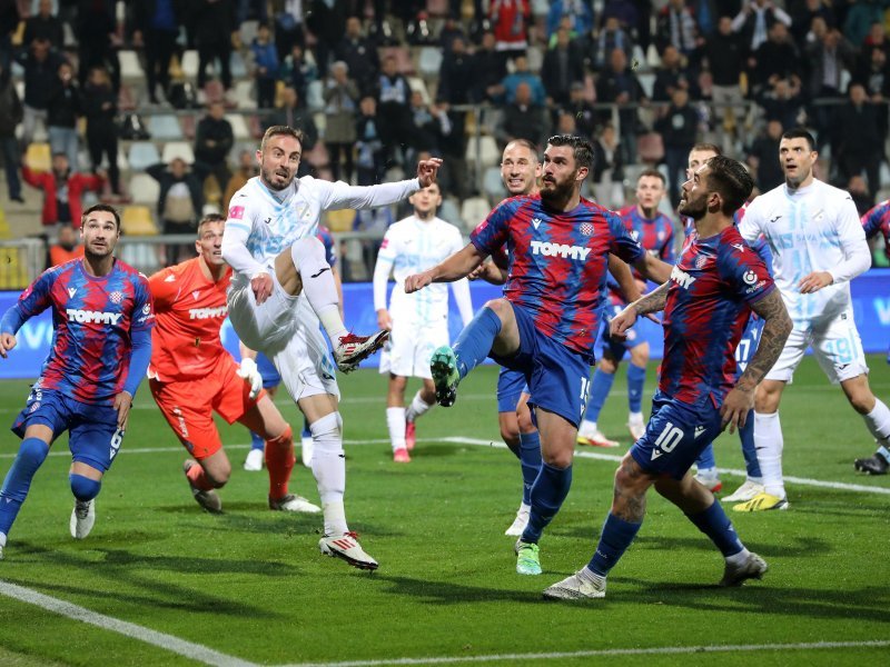 Hajduk I Rijeka Na Poljudu Igraju 150. Jadranski Derbi; Evo Gdje ...