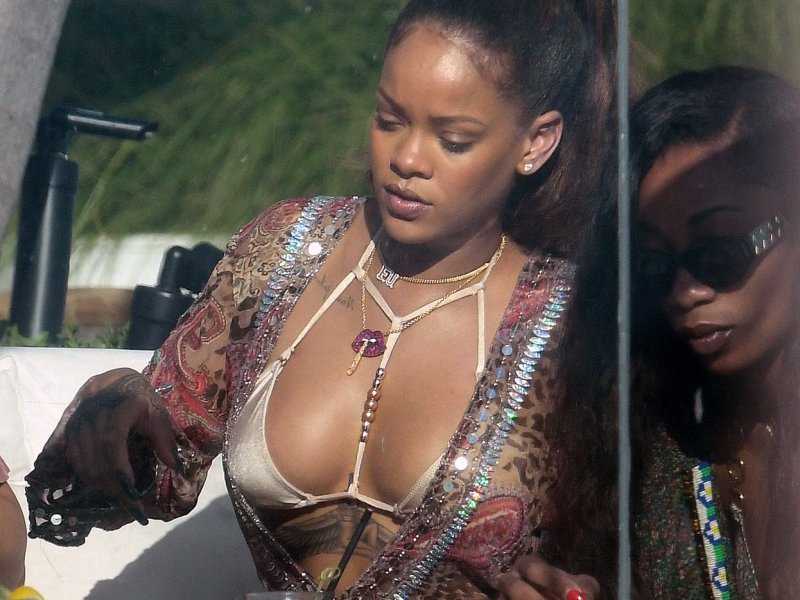 Rihanna Big Tits