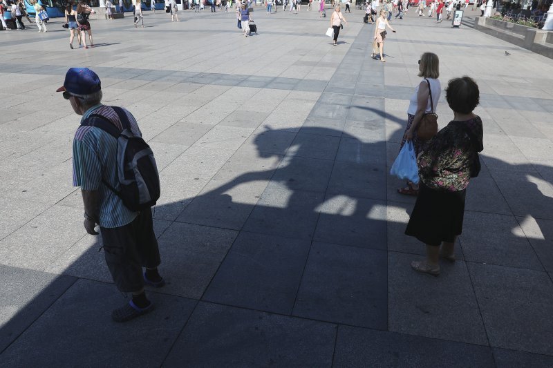 Zagrepčani i turisti pokušavaju se na različite načine zaštiti od vrućine