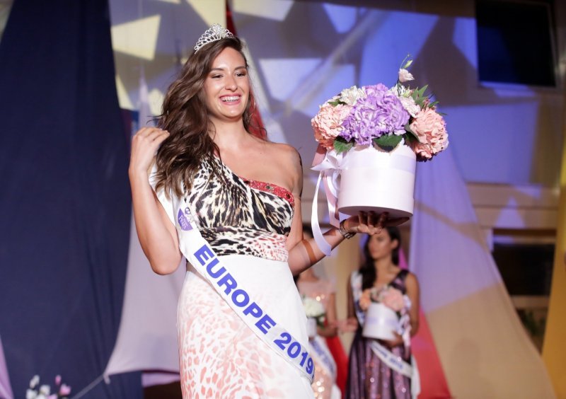 Kristina Babić nova je Miss Adriatic Europe za 2019. godinu