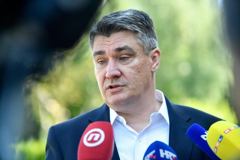 Zoran Milanović položio vijence podovom Dana pobjede