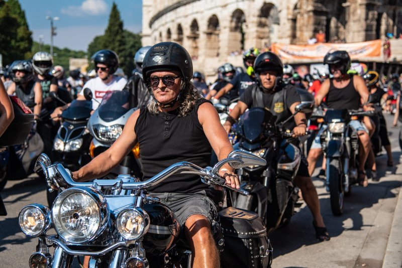 Pula: Tisuće motorista sudjelovalo u defileu povodom 25. godišnjice Croatia Bike Weeka