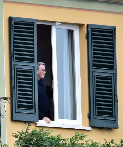 Pierce Brosnan i Keely Shaye Smith u Portofinu