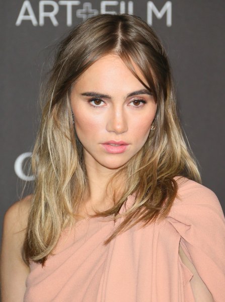 Suki Waterhouse