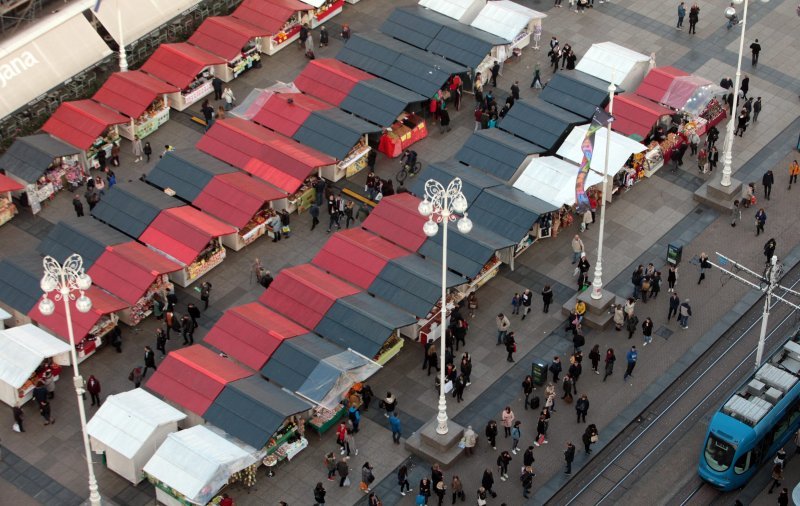 Drvene kućice na glavnom zagrebačkom trgu