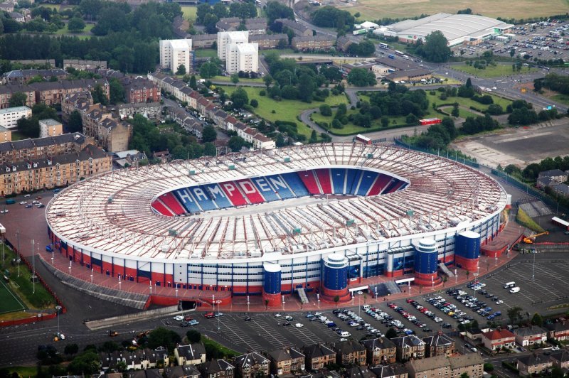 Glasgow (Ško) - Hampden Park (52,063)