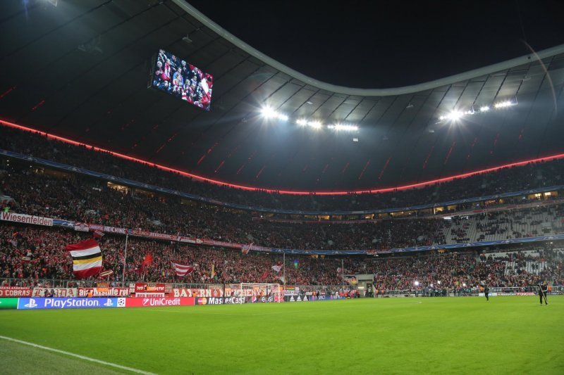 München (Njem) - Allianz Arena (75,000)