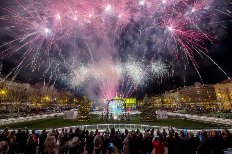 20 - Orašarom otvoren Ledeni park na Zrinjevcu