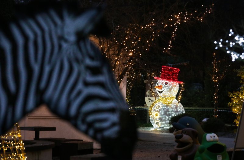 Zagrebački ZOO vrt okićen s nekoliko tisuća lampica