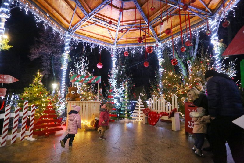 Blagdanska rasvjeta u Karlovcu