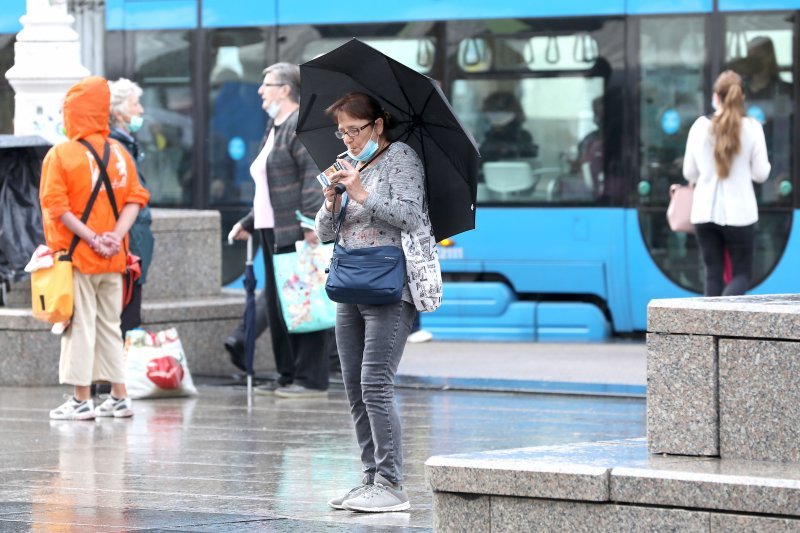 Promjena vremena s kišom stigla u Zagreb