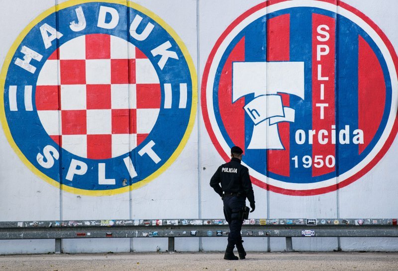 Navijači pred utakmicu Hajduk - Osijek