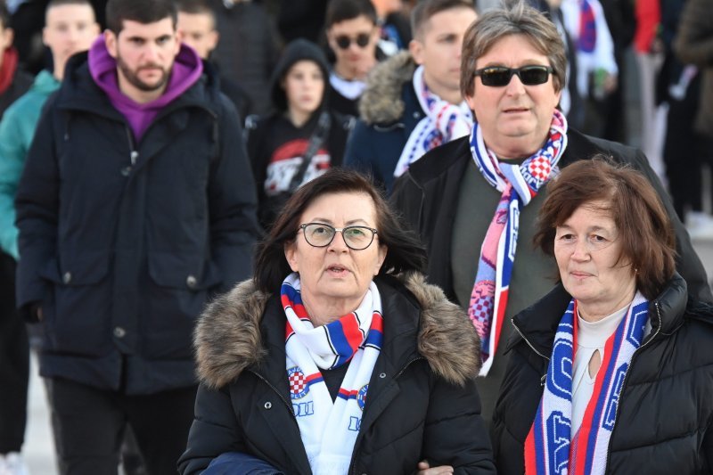 Navijači pred utakmicu Hajduk - Osijek