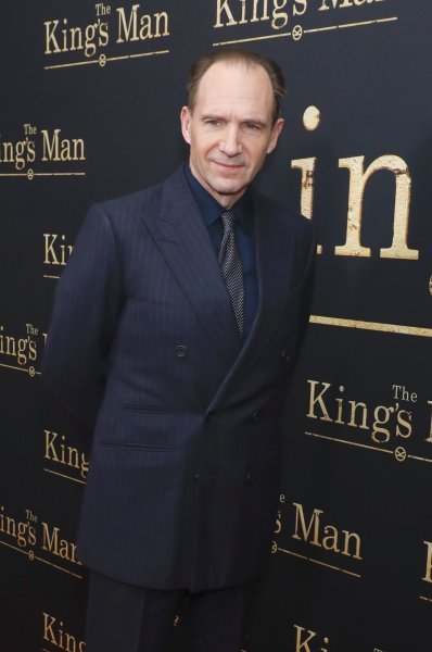 Glumac Ralph Fiennes