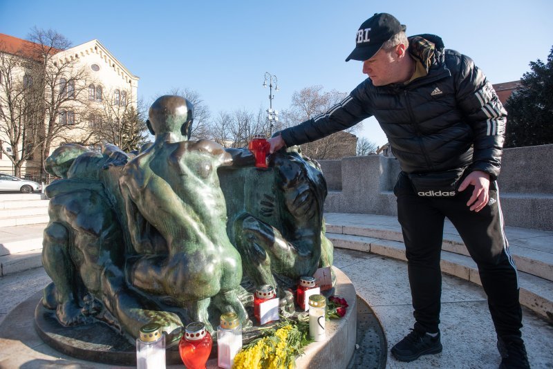 Građani na Zdencu života odaju počast Akiju Rahimovskom