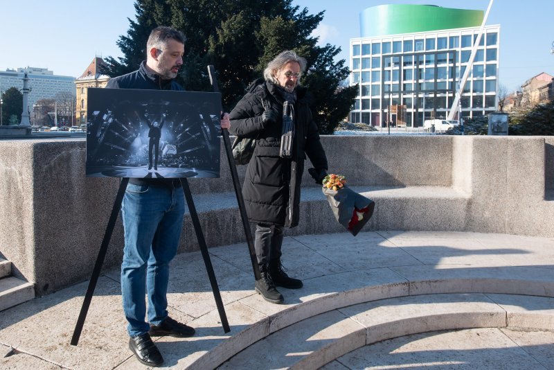 Građani na Zdencu života odaju počast Akiju Rahimovskom