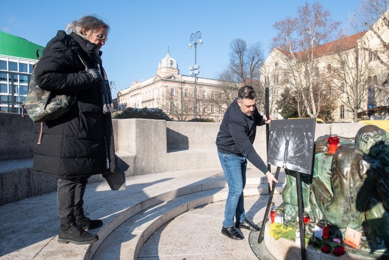 Građani na Zdencu života odaju počast Akiju Rahimovskom