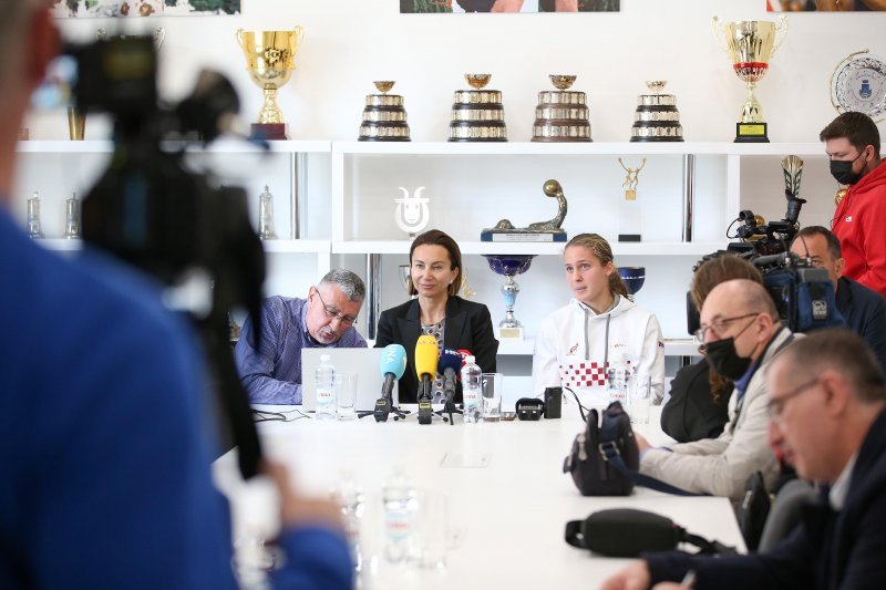 Iva Majoli i Tara Wurth na konferenciji teniske reprezentacije