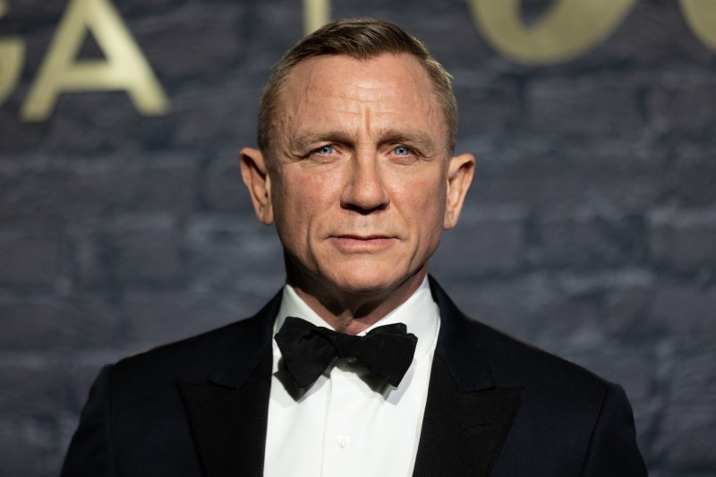 Daniel Craig