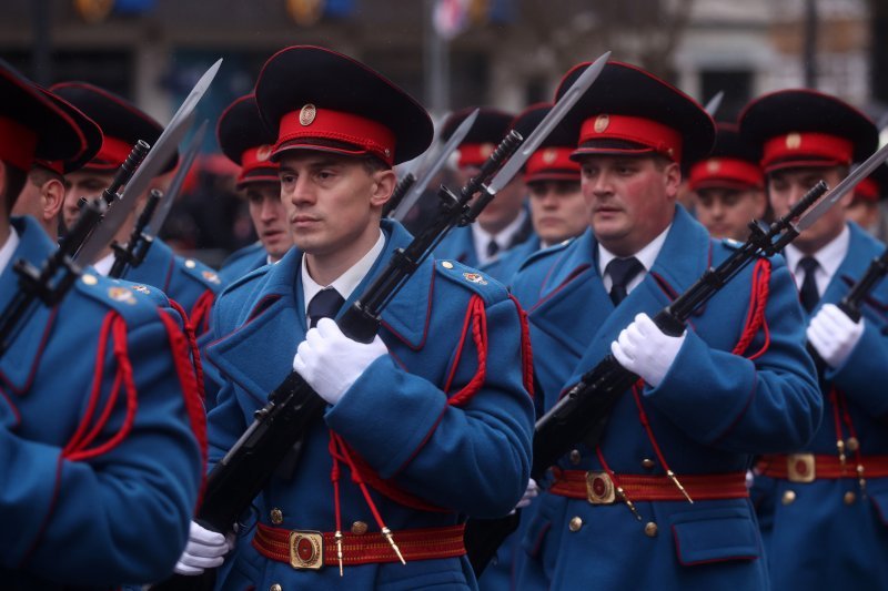 Defile povodom neustavnog Dana Republike Srpske