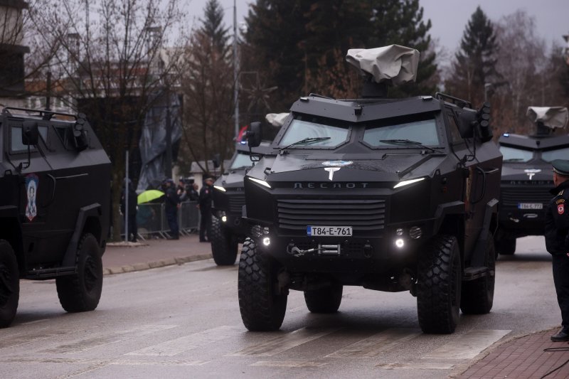 Defile povodom neustavnog Dana Republike Srpske