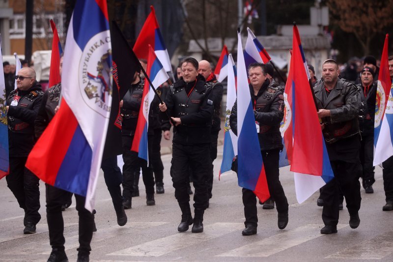 Defile povodom neustavnog Dana Republike Srpske