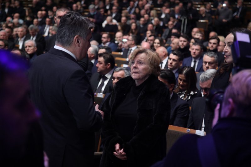 Zoran Milanović s udovicom Miroslava Ćire Blaževića, Zdenkom