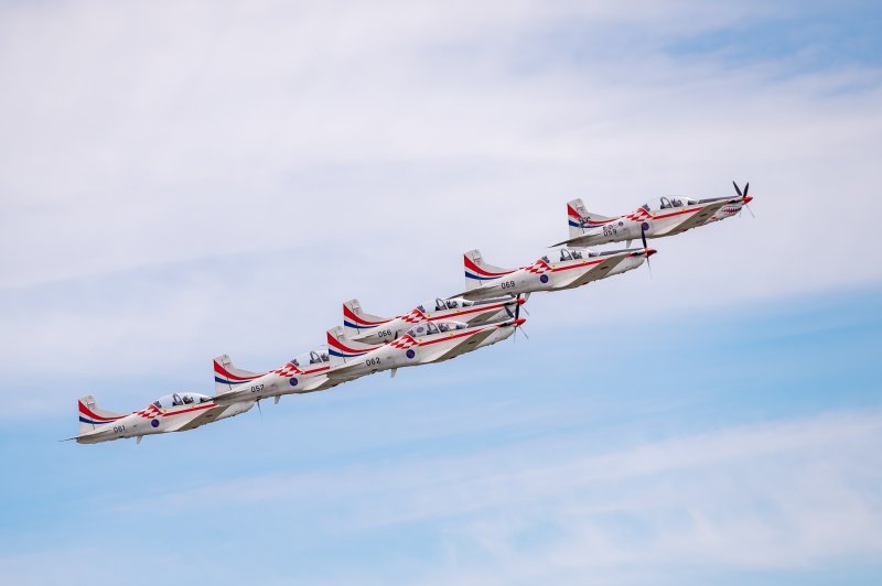 “Krila Oluje” i “Red Arrows”