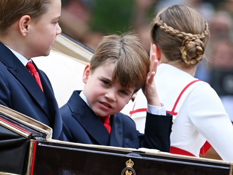 Prinčevi George i Louis, princeza Charlotte