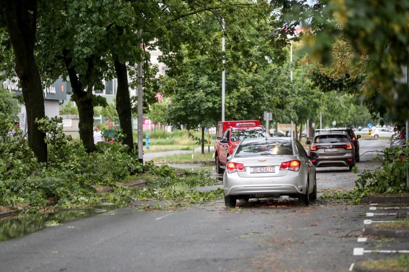 Posljedice nevremena u Radničkoj cesti