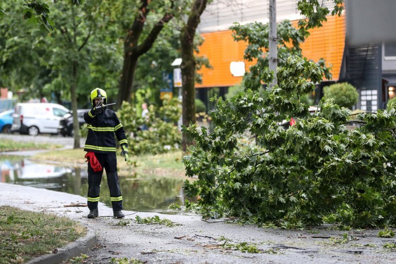 Posljedice nevremena u Radničkoj cesti