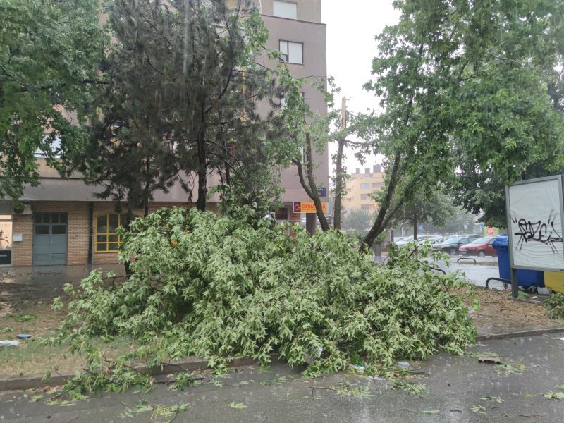 Posljedice nevremena u kvartu Središće