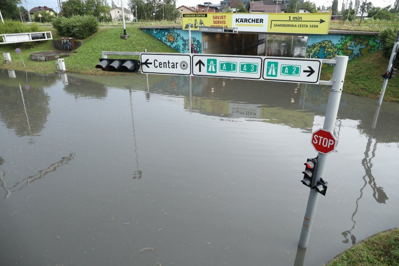 Podvožnjak u Selskoj potpuno je potopljen