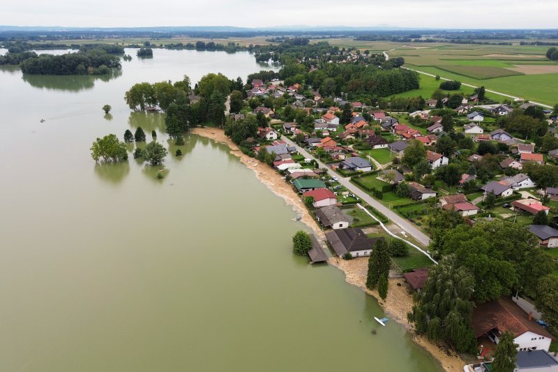 Đelekovec: Pogled iz zraka na posljedice poplave na jezeru Šoderica