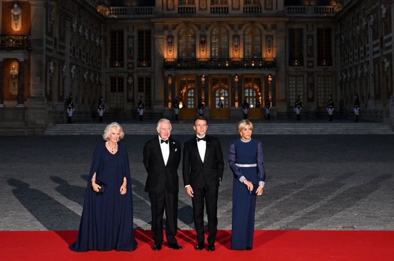 Kralj Charles III i Camilla & Emmanuel Macron i Brigitte Macron