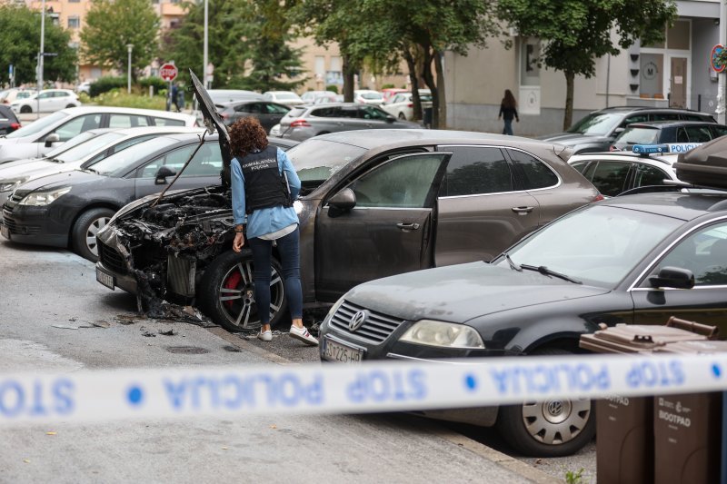 Izgorio Porsche na Malešnici