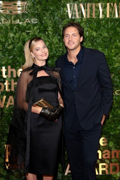 Margot Robbie i Tom Ackerly