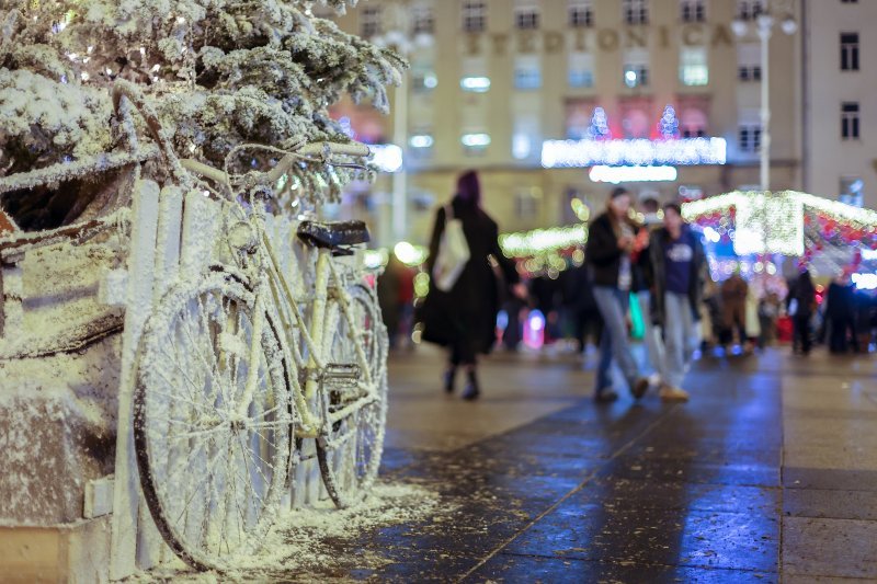 Večernja šetnja Adventom u Zagrebu