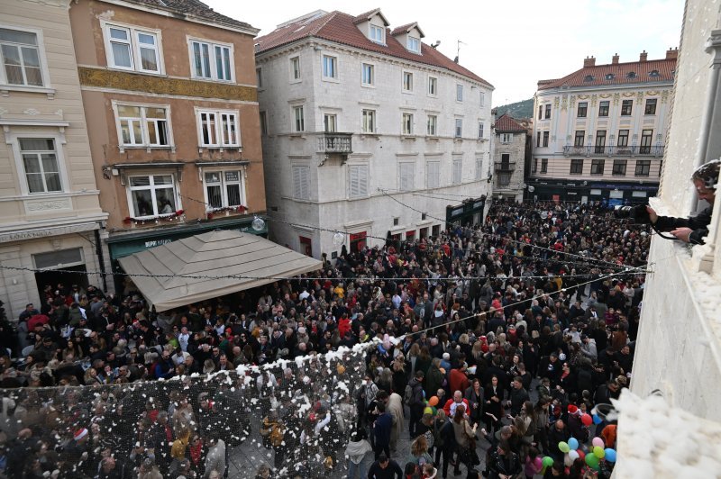 Rani doček Nove godine na splitskog Pjaci