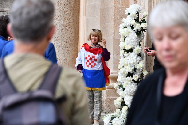 Gošća na vjenčanju Nicole Artukovich i Liama Stewarta